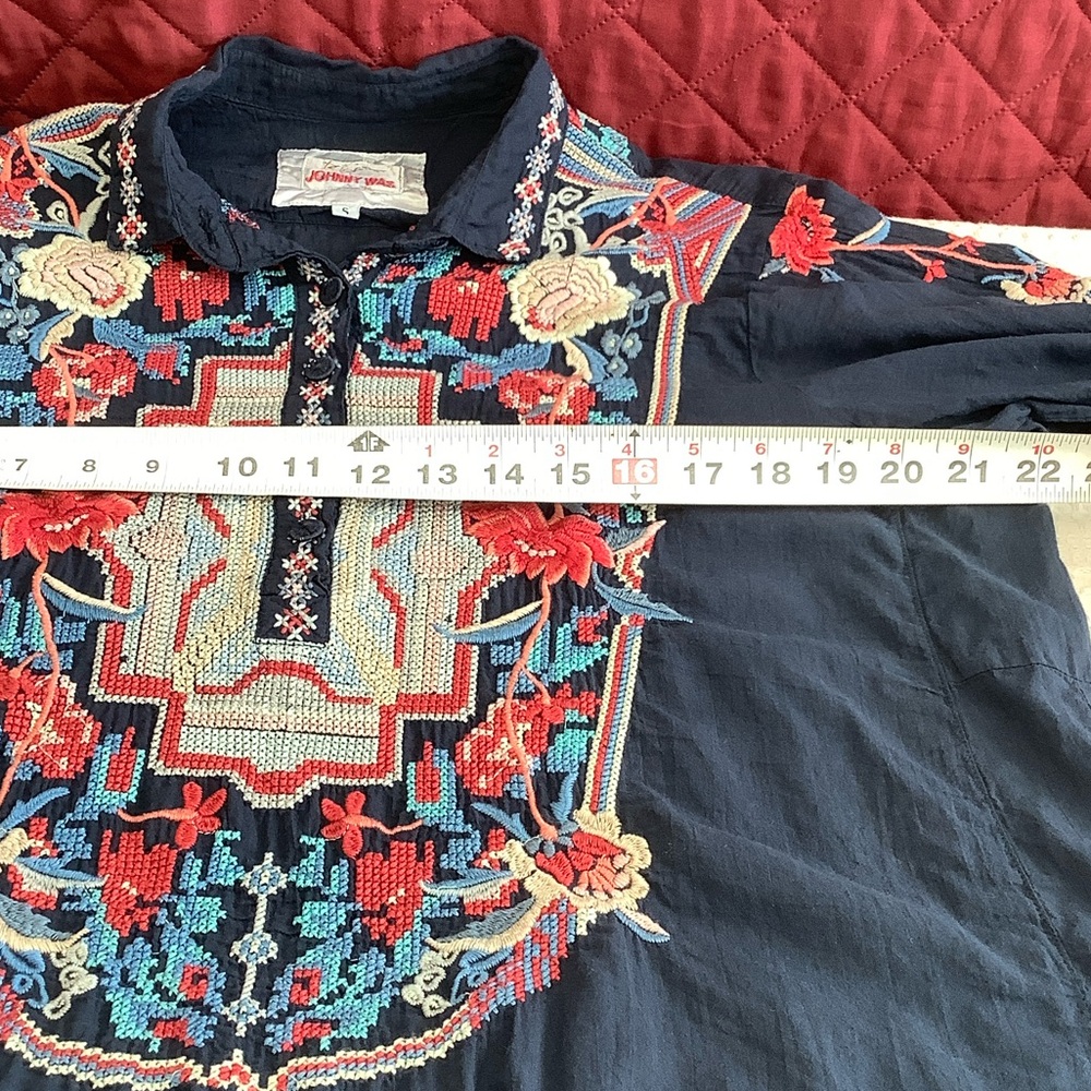 Johnny Was Tunic with Embroidery - Picture 7 of 11
